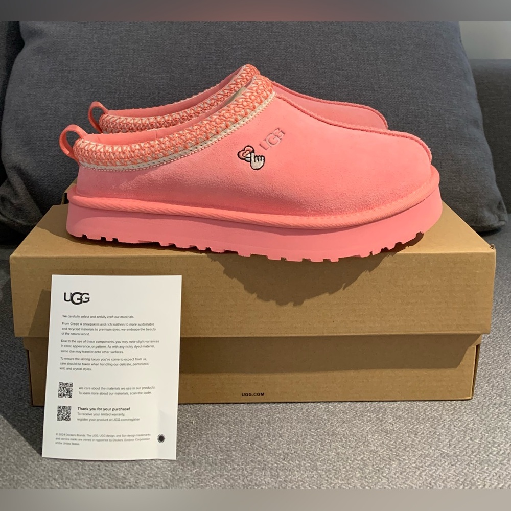 Ugg Tazz Love ‘25 Platform Slippers Limited Edition - Size BIG KIDS 3 - NEW Pink